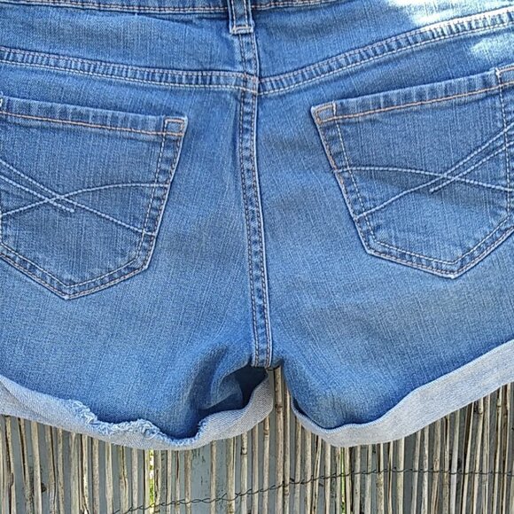 Aeropostale Denim Shorts Midi - 2 Reg / Normal - Picture 12 of 14